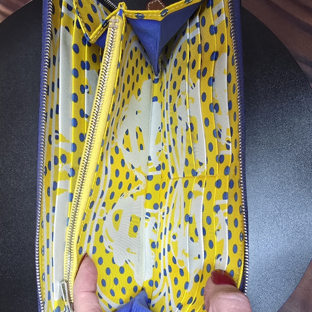 Hermes Azap Silk'in Long Wallet - EUC - RARE - COA - Picture 10 of 16
